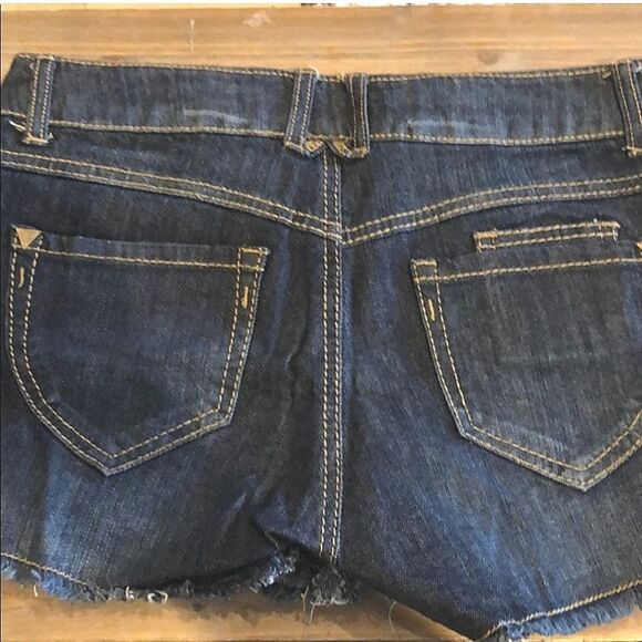 NWT Jolt Distressed Denim Jean Raw Edge Hem Jewel / Stud Accents Junior Size 5 - Picture 10 of 10